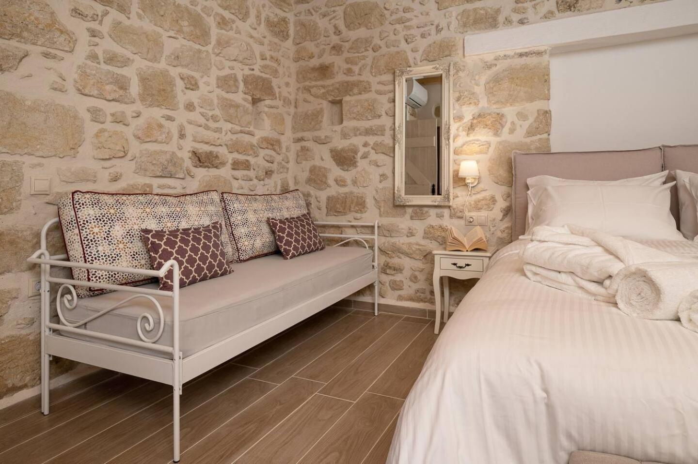 Physis Country House Near Matala Beach & Faistos Kouses Εξωτερικό φωτογραφία